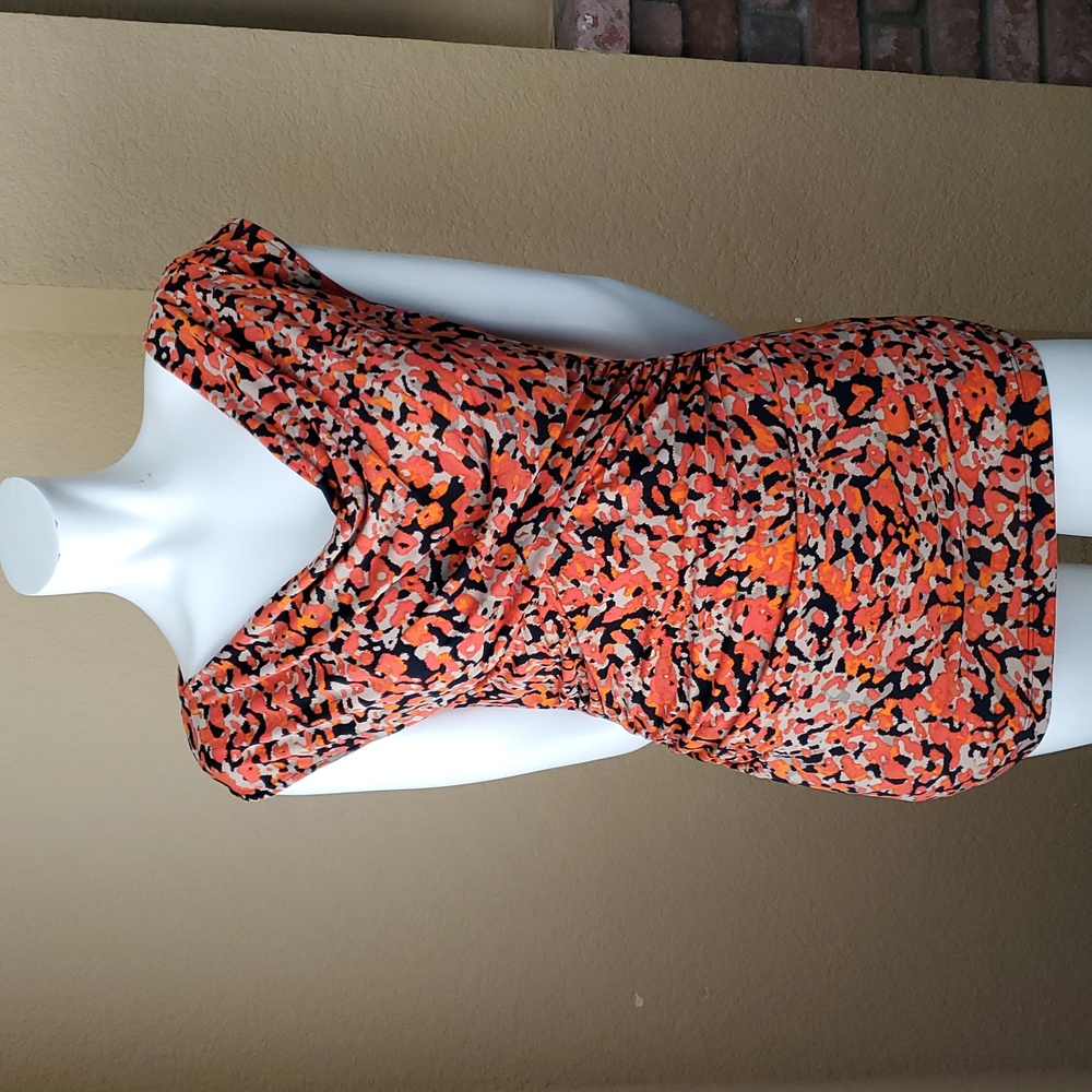 VINCE CAMUTO Orange Patterned Draped Neckline Ruched Stretch Top SIZE: XS